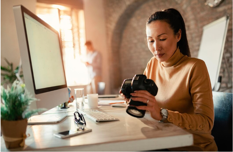 Financial Planning Tips for Photographers With Seasonal Income